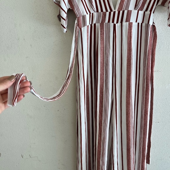 Lulus White & Rust Jumpsuit Open Back size xs - Picture 9 of 9
